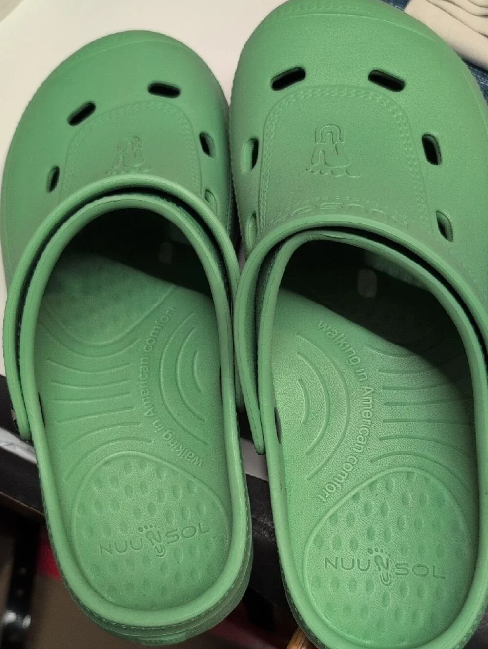 Nuusol mint green